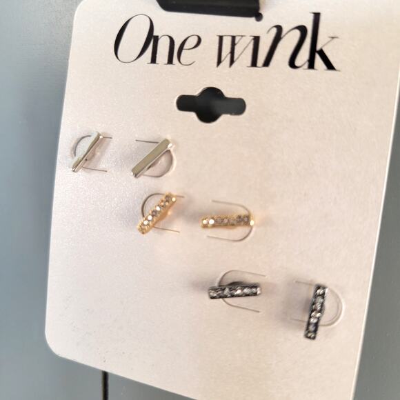 One Wink Earring Set of 3 Bar Stud Gold Silver Black Tone Crystal 10mm, Gift Bag - Picture 6 of 7